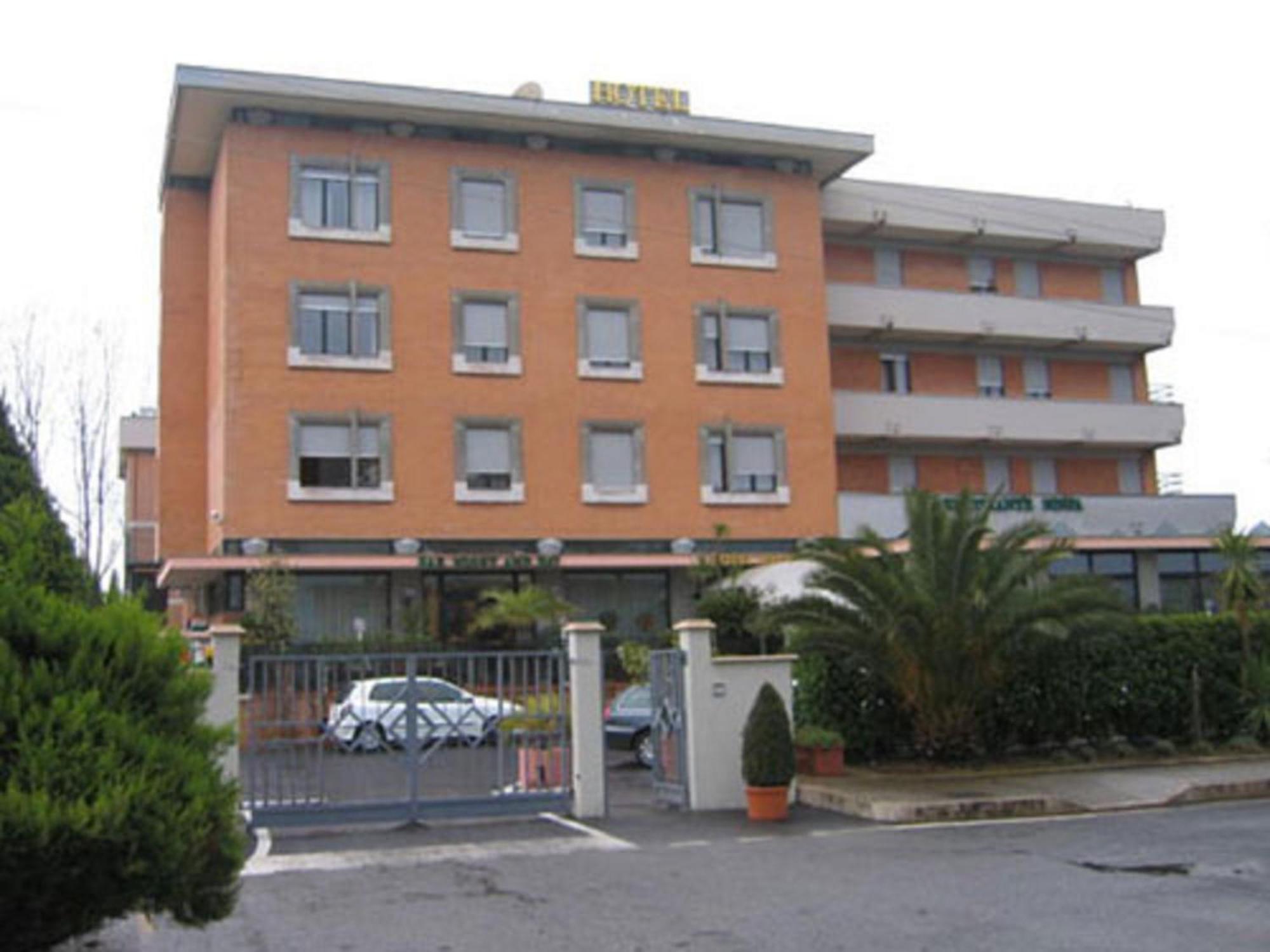 Hotel Excelsior Monticchio  Dış mekan fotoğraf